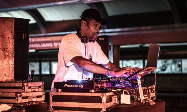 DSC_0312-Daddy-G_PJF24_ph©Titti-Fabozzi Daddy G
Pomigliano Jazz Festival XXIX Edizione
Stazione Circumvesuviana
Pomigliano D'Arco